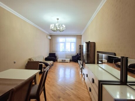 3 otaqlı mənzil, 135 m², Qara Qarayev: 362 000 ₼ 2