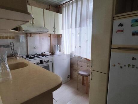 Kirayə 2 otaqlı mənzil, 60 m², İnşaatçılar: 700 ₼/ay 4