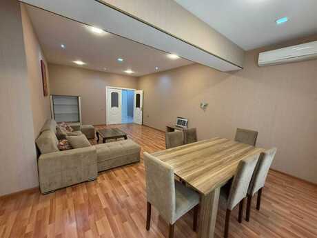 Elan №6424828 - Bakı, Şah İsmayıl Xətai m., 3 otaqlı, 130 m², 10/21 mərtəbə