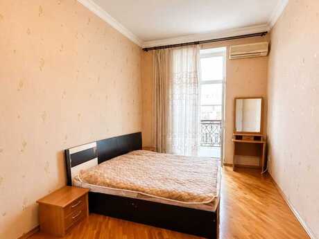 3 otaqlı mənzil, 80 m², Sahil: 350 000 ₼ 3