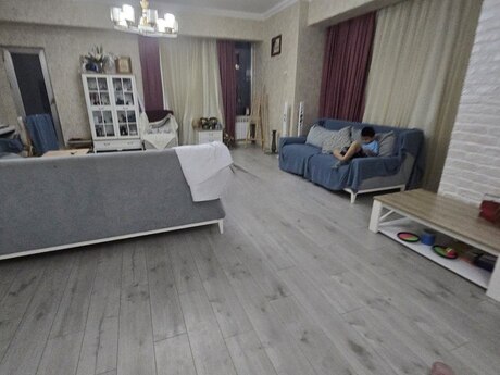 Kirayə 4 otaqlı mənzil, 220 m², Altes Plaza: 4 000 ₼/ay 2