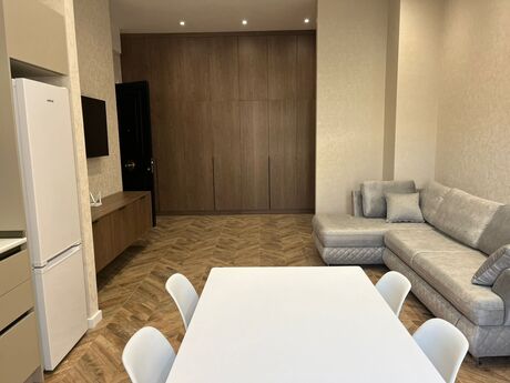 Kirayə 2 otaqlı mənzil, 65 m², Ağ şəhər: 1 700 ₼/ay 2