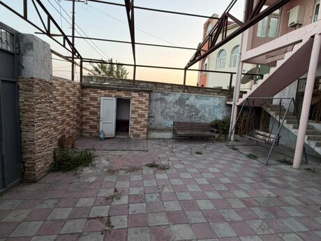 5 otaqlı həyət evi, 250 m², Sulutəpə: 180 000 ₼ 3