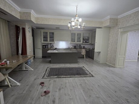 Объявление №6425057 - Баку, м. Элмляр Академиясы, 4-комн., 220 м²