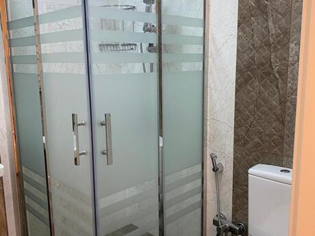 3-room apartment for rent, 172 m², Nizami: 2 500 ₼/mo 5