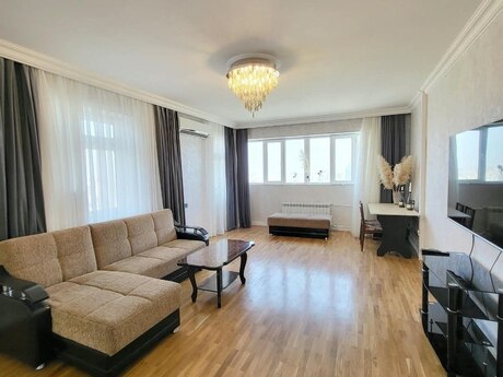 Kirayə 3 otaqlı mənzil, 90 m², İçəri Şəhər: 1 000 ₼/ay 4