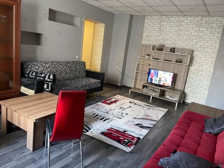 10 otaqlı həyət evi, 450 m², Keşlə: 699 000 ₼ 3