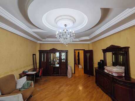 2 otaqlı mənzil, 110 m², Nərimanov: 275 000 ₼ 2