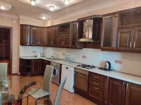 4 otaqlı mənzil, 205 m², Elmlər Akademiyası: 620 000 ₼ 5