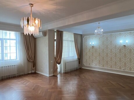 4 otaqlı mənzil, 205 m², Renessans Palace: 1 050 000 ₼ 4