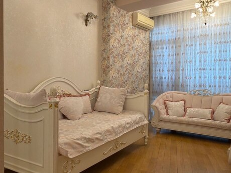 4 otaqlı mənzil, 220 m², 28 May: 635 000 ₼ 5