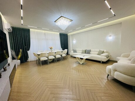 4 otaqlı mənzil, 178 m², 28 May: 780 000 ₼ 4