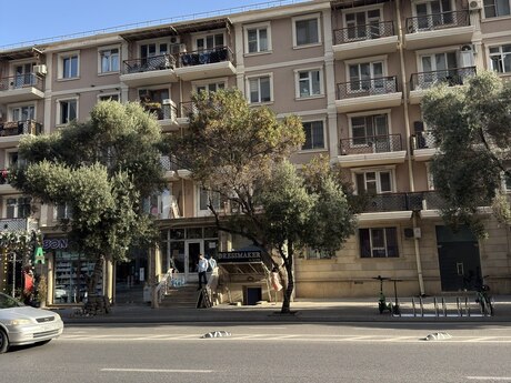 3 rooms · 70 m² · floor 4/5, Şah İsmayıl Xətai