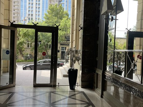 4-комнатная квартира, 187 м², 28 May: 1 280 000 ₼ 4
