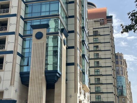 4-комнатная квартира, 187 м², 28 May: 1 280 000 ₼ 2