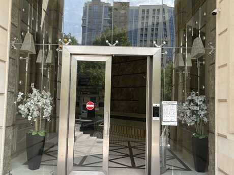 4-комнатная квартира, 187 м², 28 May: 1 280 000 ₼ 3