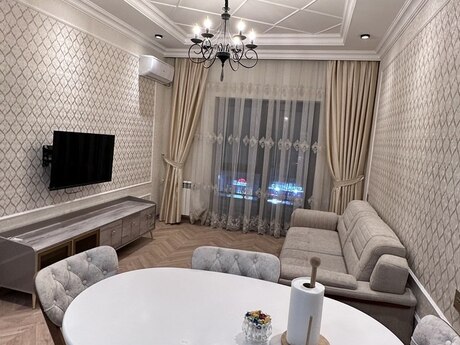 2 rooms · 70 m² · floor 3/10, Nəriman Nərimanov