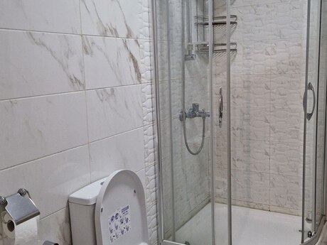 3-room apartment for rent, 120 m², 20 Yanvar: 850 ₼/mo 5