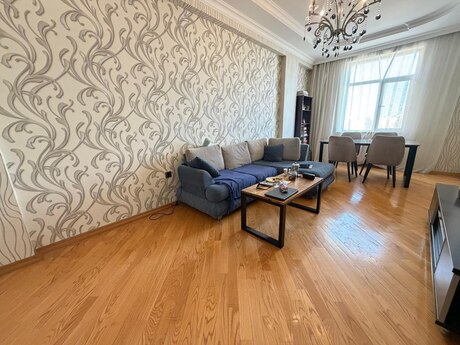 Elan №6425547 - Bakı, Azadlıq Prospekti m., 2 otaqlı, 81 m², 12/19 mərtəbə