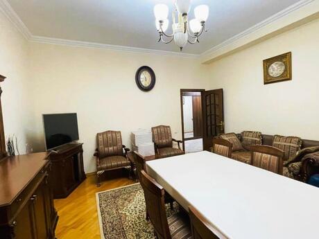 3 otaqlı mənzil, 123 m², Memar Əcəmi: 353 000 ₼ 2