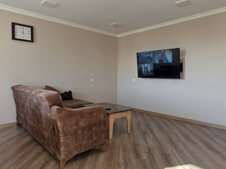 Nəriman Nərimanovda 3 otaqlı köhnə tikili mənzil kirayə verilir, 87 m², 1 000 AZN/ay, şəkil 2 / 12