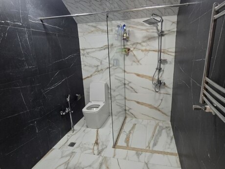 4 otaqlı həyət evi, 220 m², Binə: 185 000 ₼ 5