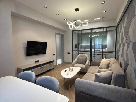 2-room apartment for rent, 70 m², Ağ şəhər: 1 600 ₼/mo 3