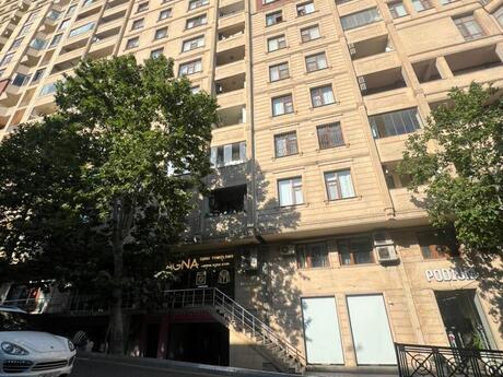 Elan №6425668 - Bakı, 28 May m., 300 m²