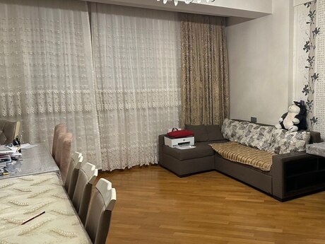 Аренда: 4-комнатная квартира, 165 м², İnşaatçılar: 200 ₼/мес 4