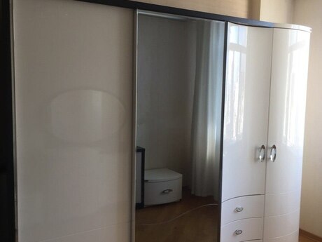 2-room apartment for rent, 95 m², Həzi Aslanov: 700 ₼/mo 3