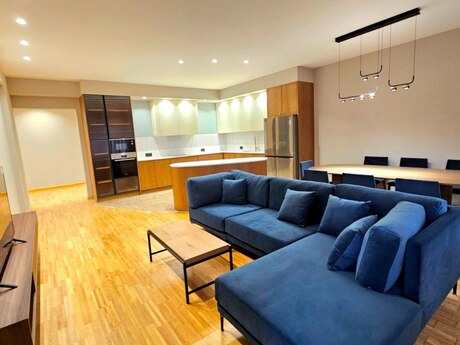 4-room apartment for rent, 151 m², 28 May: 4 000 ₼/mo 2