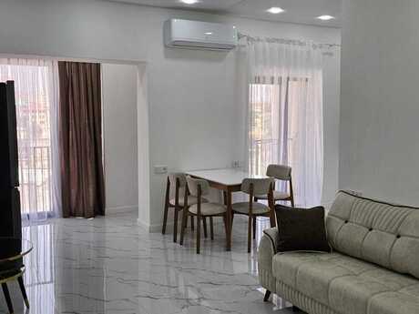 2-room apartment for rent, 70 m², Şah İsmayıl Xətai: 900 ₼/mo 3
