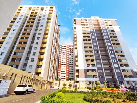 4 otaq · 133 m² · 4/17 mərtəbə, Qara Qarayev