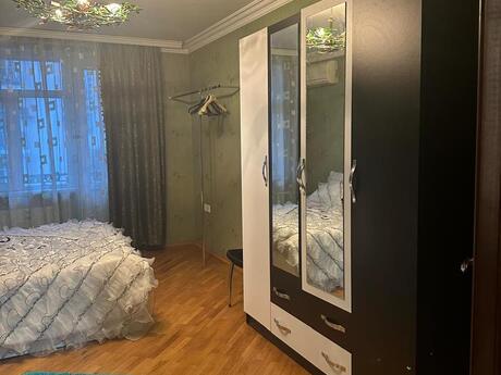 Аренда: 3-комнатная квартира, 95 м², Şah İsmayıl Xətai: 850 ₼/мес 4