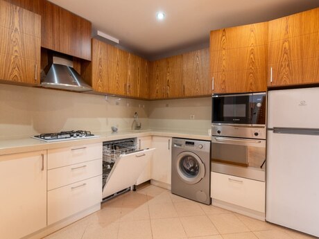 3-room apartment for rent, 127 m², İçəri Şəhər: 2 200 ₼/mo 5