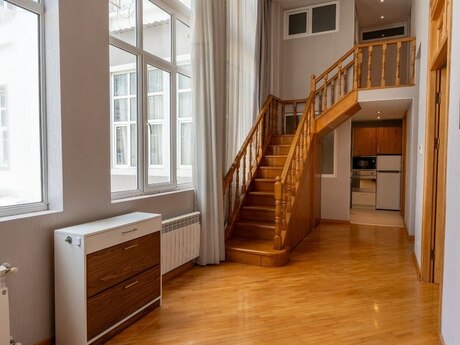 3-room apartment for rent, 127 m², İçəri Şəhər: 2 200 ₼/mo 3