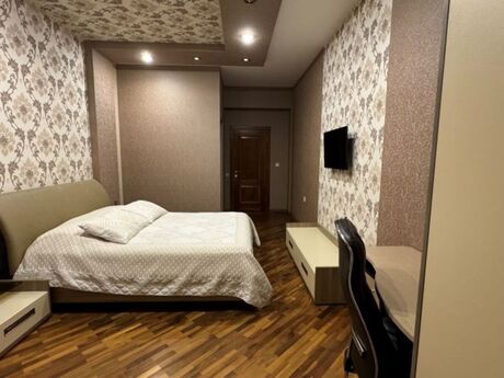 3 otaqlı mənzil, 122 m², Nizami: 360 000 ₼ 5