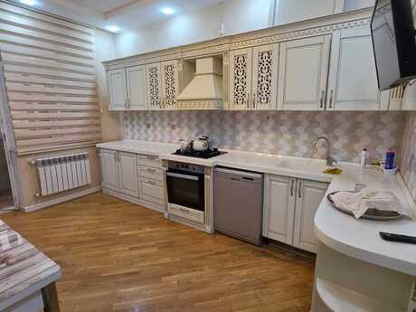 Kirayə 3 otaqlı mənzil, 137 m², Memar Əcəmi: 900 ₼/ay 3
