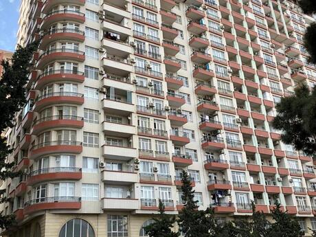 4 rooms · 170 m² · floor 17/18, Badamdar