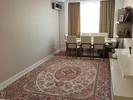 Kirayə 4 otaqlı mənzil, 170 m², Badamdar: 2 000 ₼/ay 3