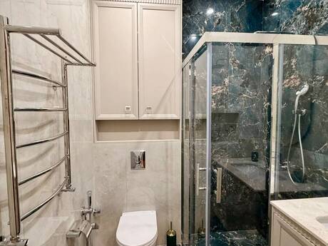 Kirayə 4 otaqlı mənzil, 235 m², 28 May: 3 900 ₼/ay 3