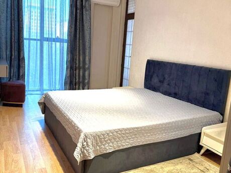 Kirayə 3 otaqlı mənzil, 130 m², 8 Noyabr: 1 000 ₼/ay 5