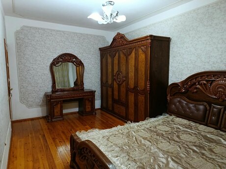 Объявление №6426094 - Баку, м. Халглар Достлугу, 3-комн., 85 м², 9/10 этаж