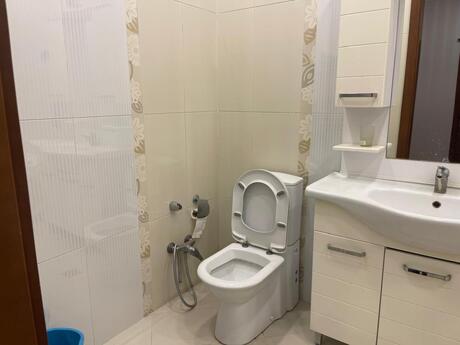 Kirayə 3 otaqlı mənzil, 135 m², Gənclik: 1 200 ₼/ay 3