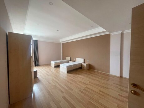 Kirayə 4 otaqlı mənzil, 250 m², Koroğlu: 250 ₼/ay 2