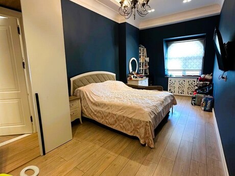 Kirayə 5 otaqlı mənzil, 200 m², Nəriman Nərimanov: 3 500 ₼/ay 4