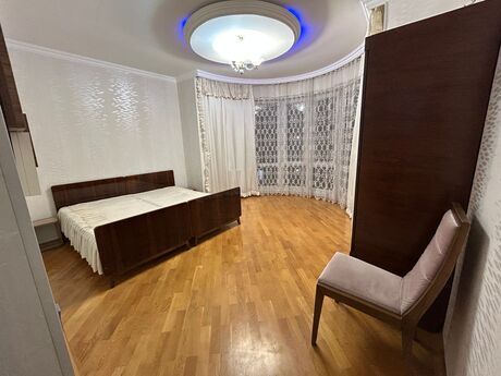 Kirayə 3 otaqlı mənzil, 100 m², 8 Noyabr: 850 ₼/ay 3