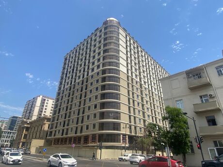 3-room apartment, 134 m², Nərimanov: 340 000 ₼ 2