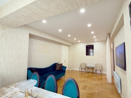 5-room apartment, 201 m², Nərimanov: 615 000 ₼ 5