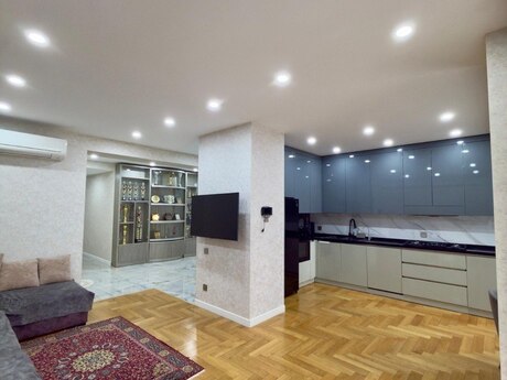 5-room apartment, 201 m², Nərimanov: 615 000 ₼ 2